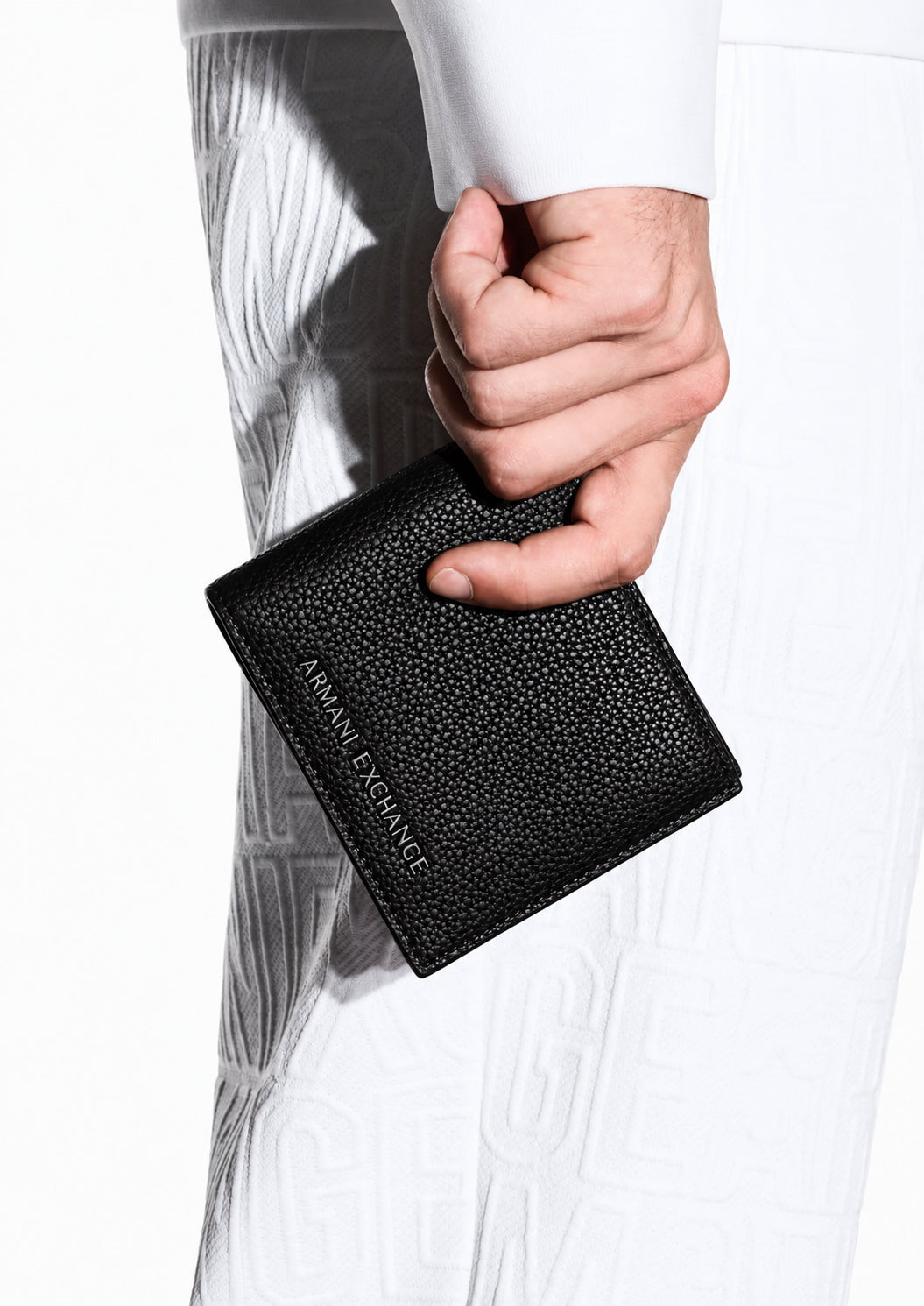 Portafoglio bifold texturizzato con logo e portamonete Nero XM000167 AF26663 UC001 ARMANI EXCHANGE