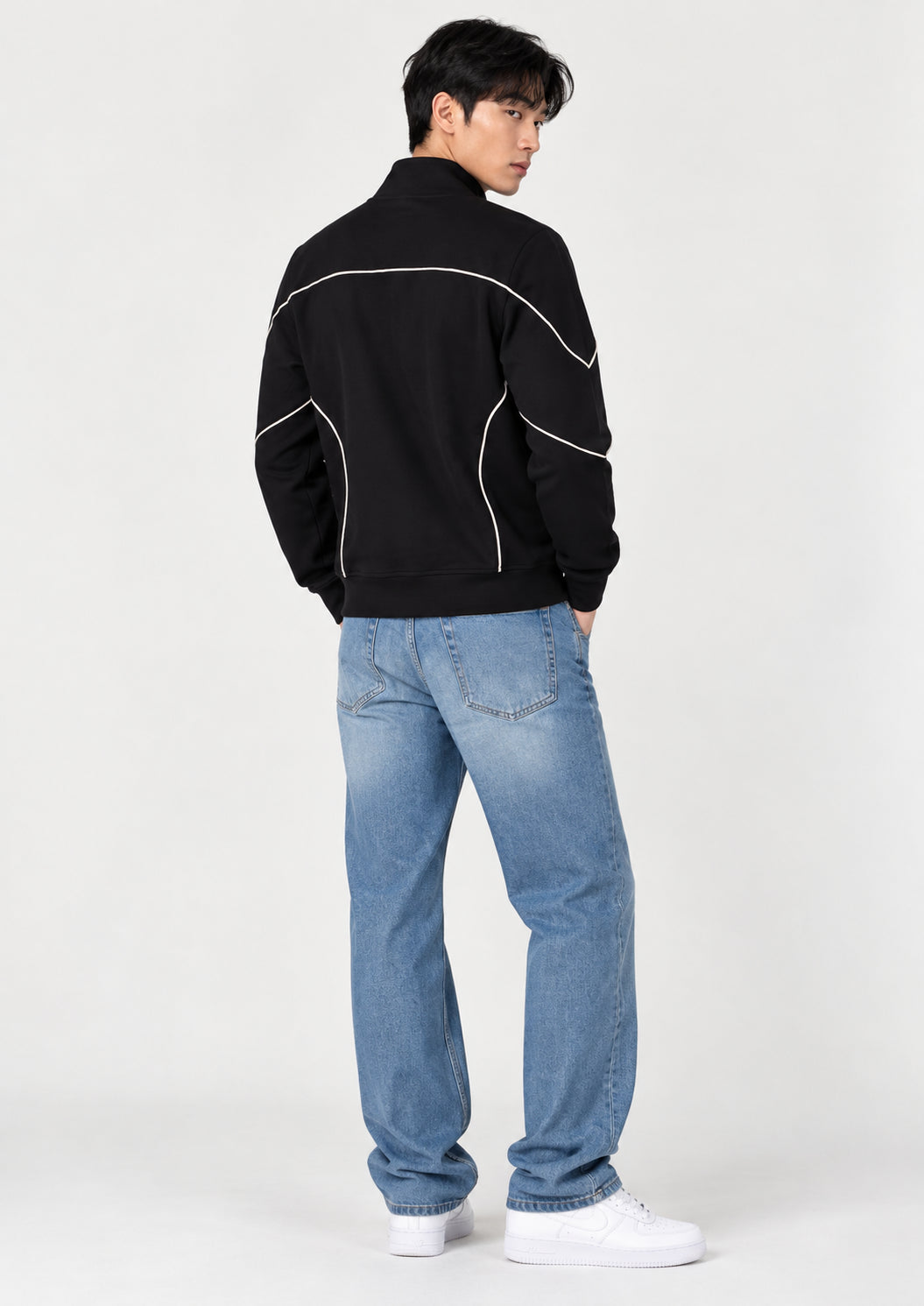 XM002944 AF10818 UC001 ARMANI EXCHANGE