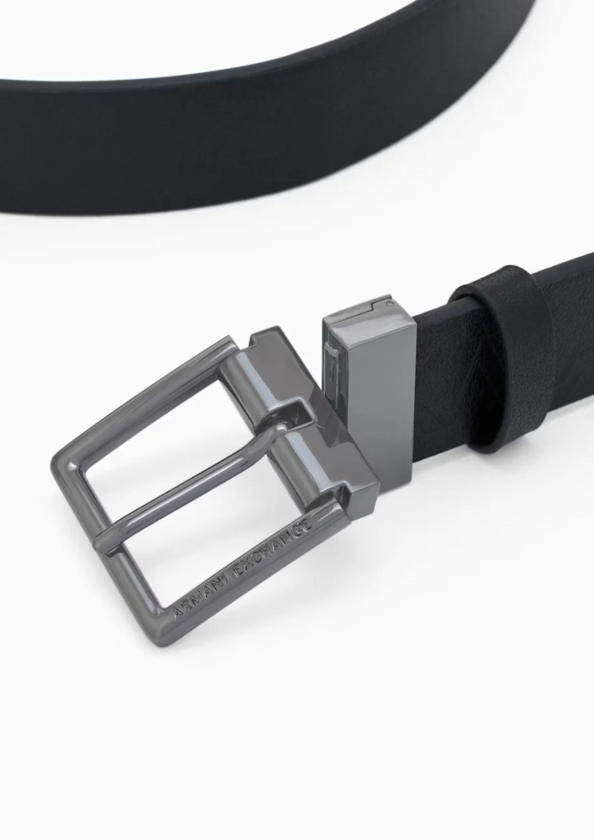 Cintura regolabile in pelle con fibbia logata Nera XM003371 AF26729 MC043 ARMANI EXCHANGE