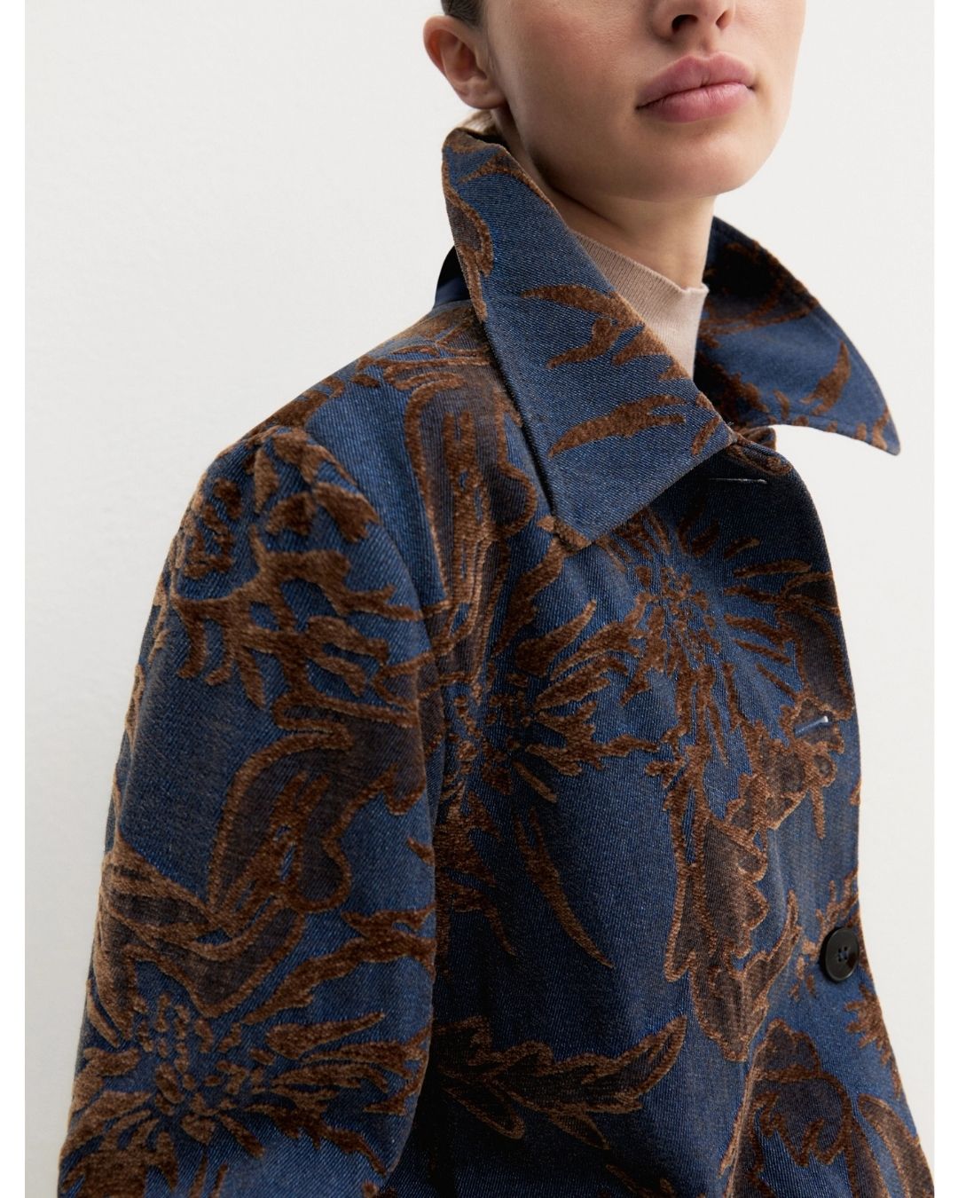 Giacca in denim jacquard delavé Emmghiera Blue Jeans 2625046141200 001 EMME MARELLA