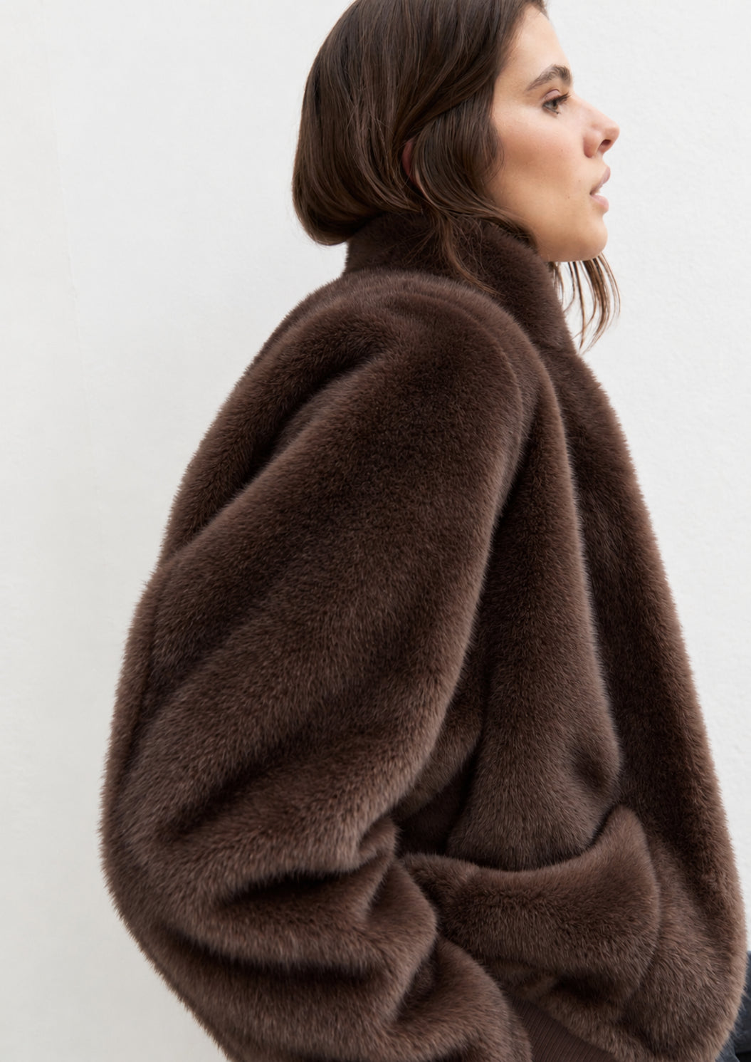 Bomber in tessuto furry Emmpatio Tortora 2625456092200 002 EMME MARELLA