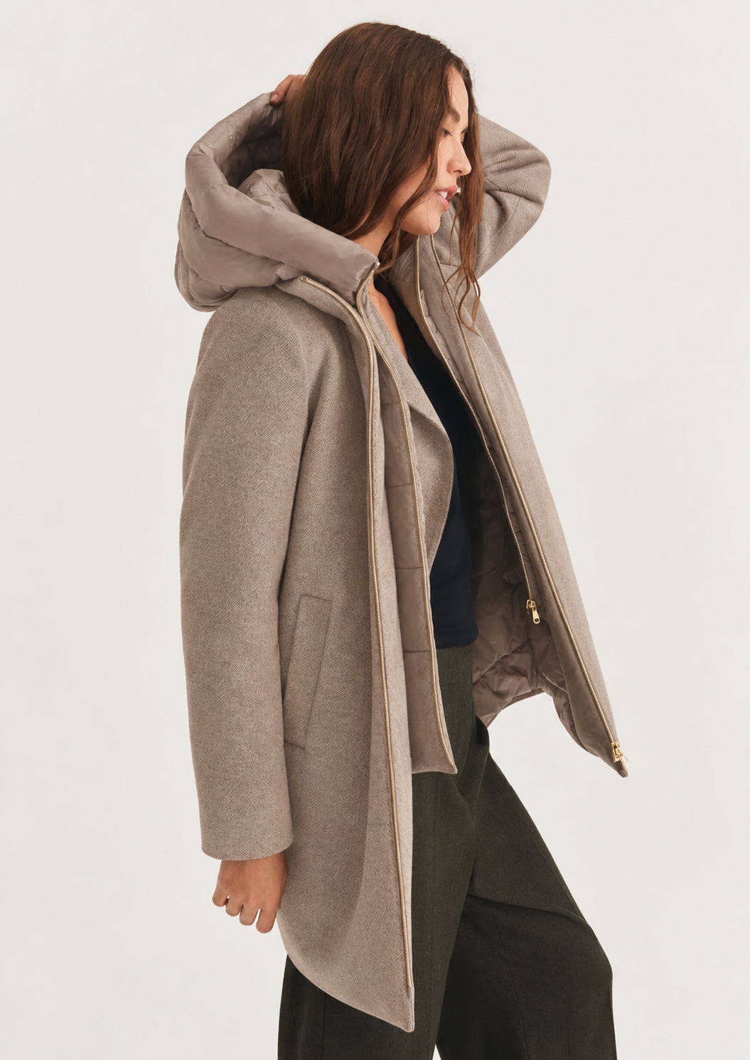 Giubbino in panno soft imbottito con cappuccio Emmbacio Sabbia 2625496102200 002 EMME MARELLA