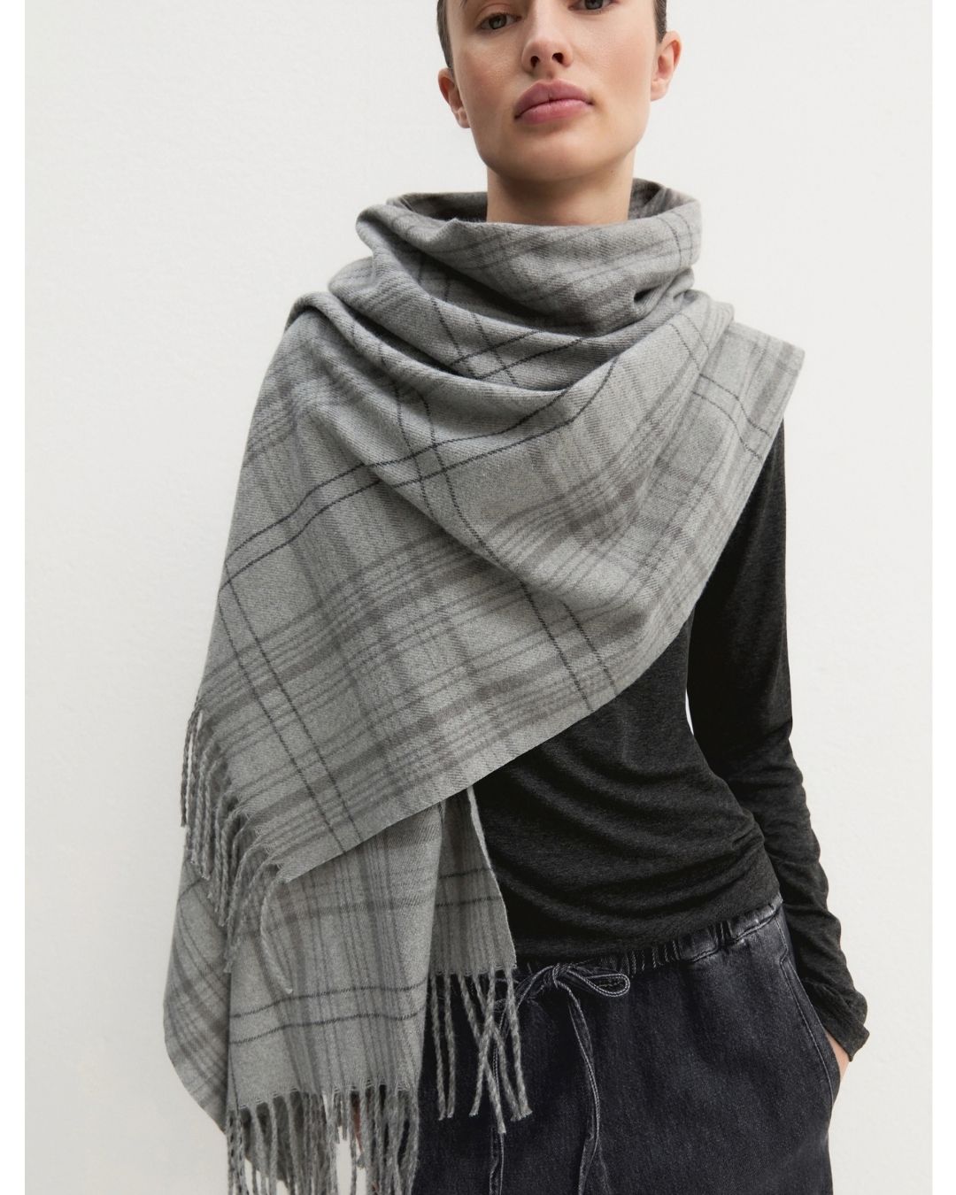 Sciarpa con frangia Emmsupremo Grigio Silver 2625546011200 003 EMME MARELLA