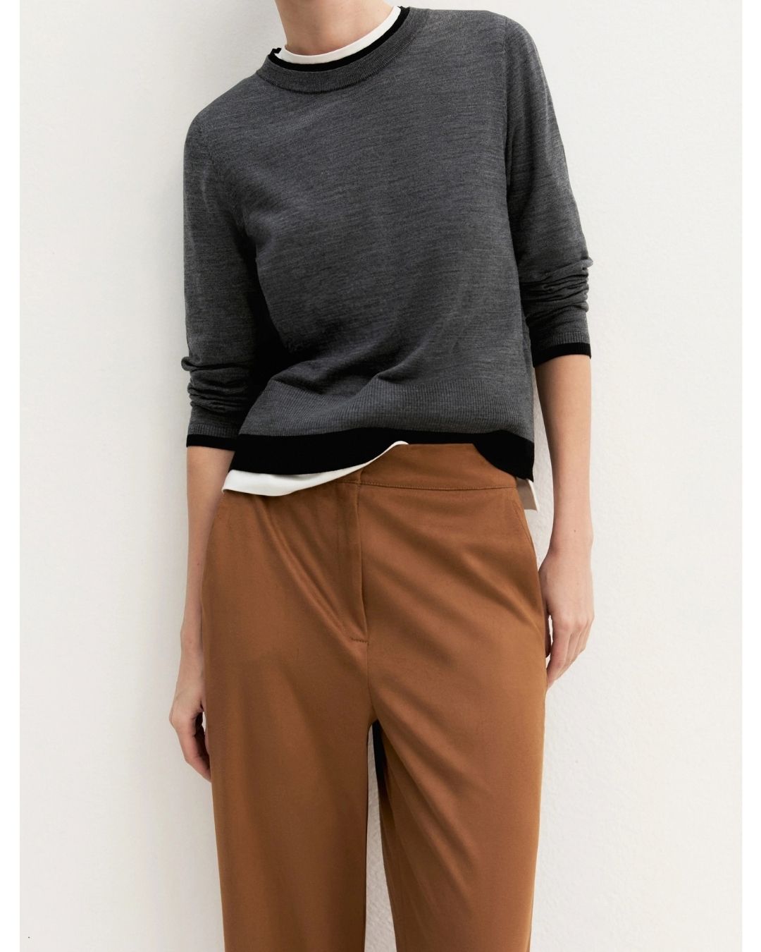 Pantalone dritto in jersey stretch Cognac 2625786071200 002 EMME MARELLA