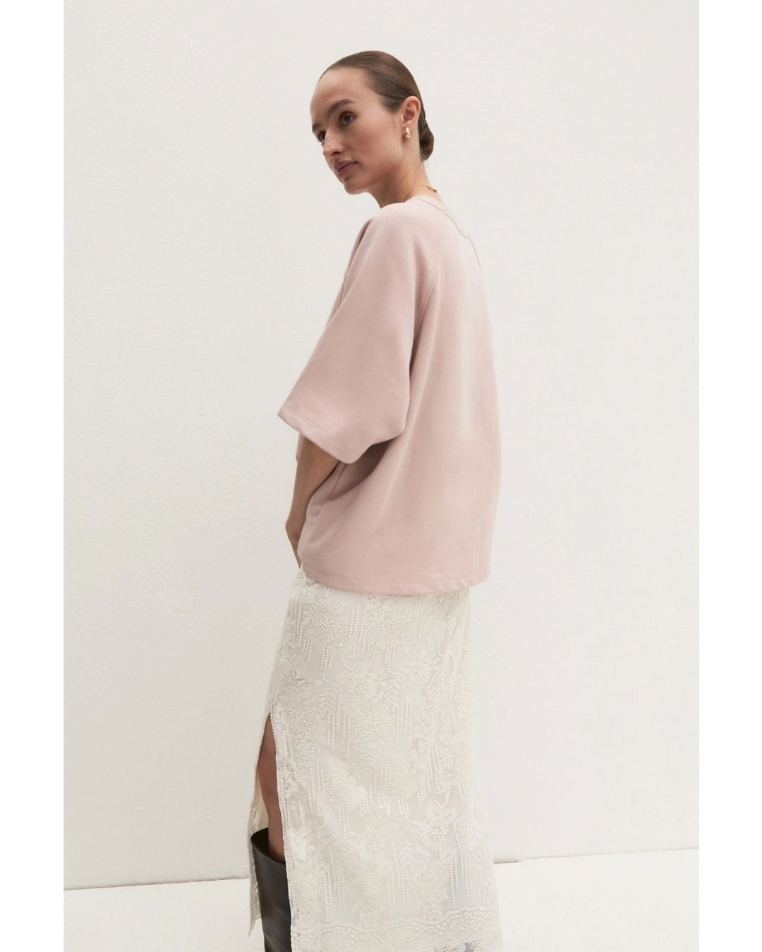 Felpa over con ricamo Rosa polvere 2625926014200 001 EMME MARELLA