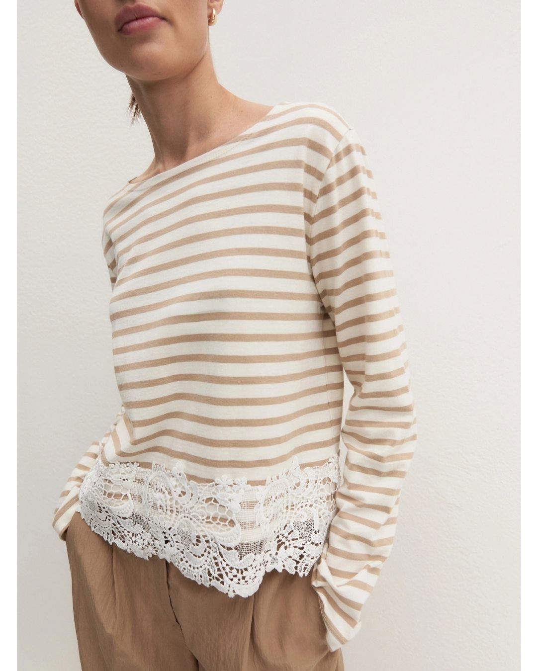 T-shirt con pizzo Emmteiera Naturale 2625976014200 001 EMME MARELLA