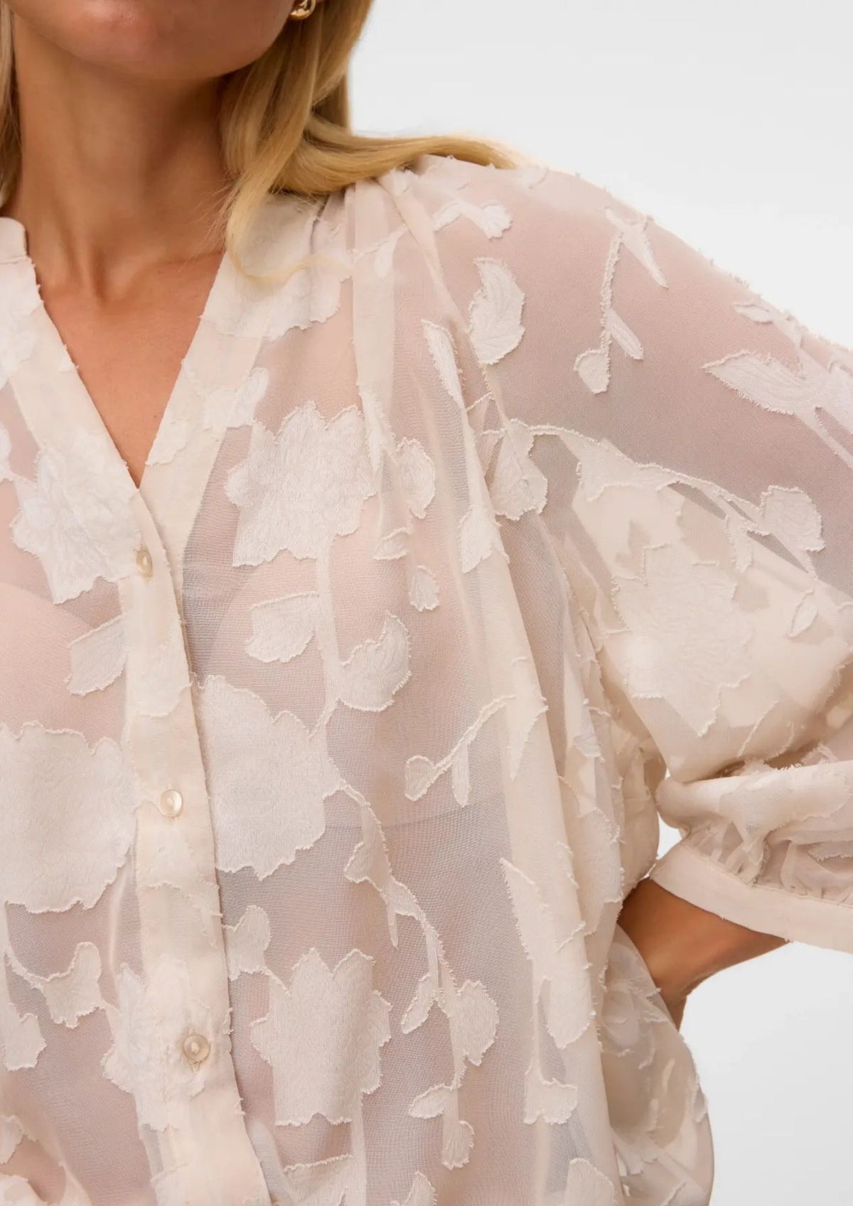 10348042 Oatmeal Flower VERO MODA