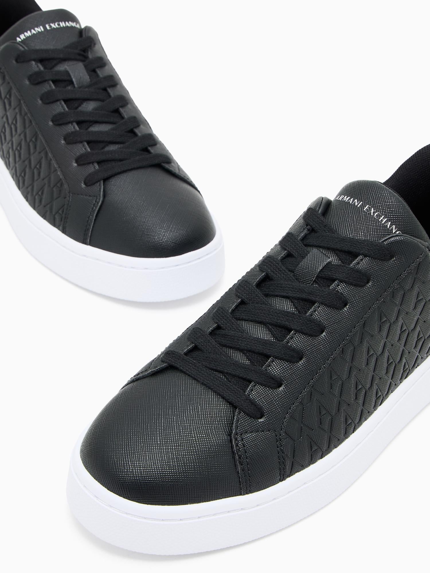 Armani Exchange Scarpe da ginnastica con lacci e logo in rilievo allover Uomo Nero XM000140 AF11916 MC011 ARMANI EXCHANGE