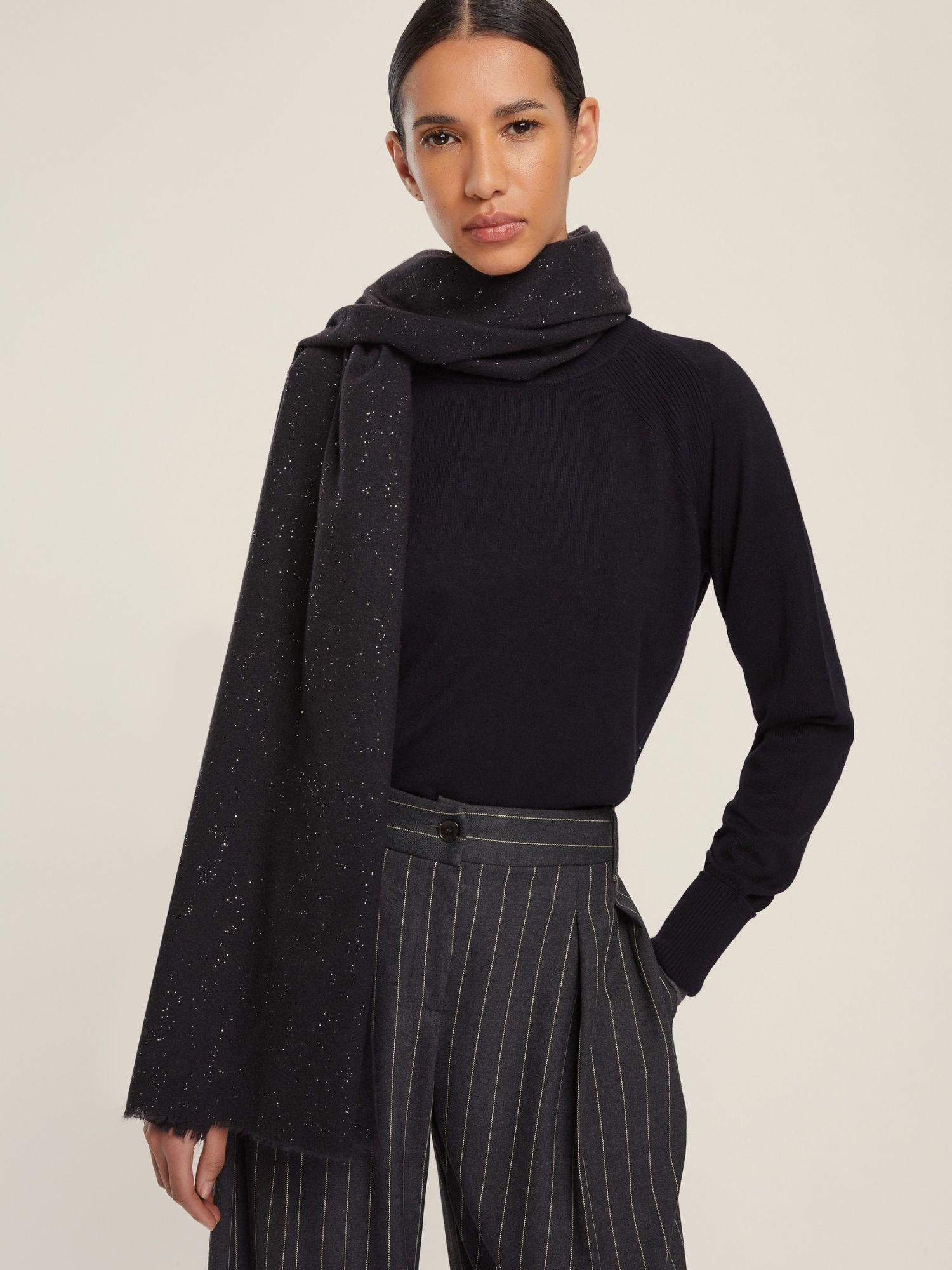 Emme Marella Stola con frange e filo di lurex Rinvio Donna Nero 2525546021200 003 EMME MARELLA
