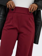 Jacqueline De Yong JDYGEGGO Wide Leg Fit Pantaloni a gamba larga Donna Cabernet 15208430 Cabernet BLACK BUTTONS JACQUELINE DE YONG