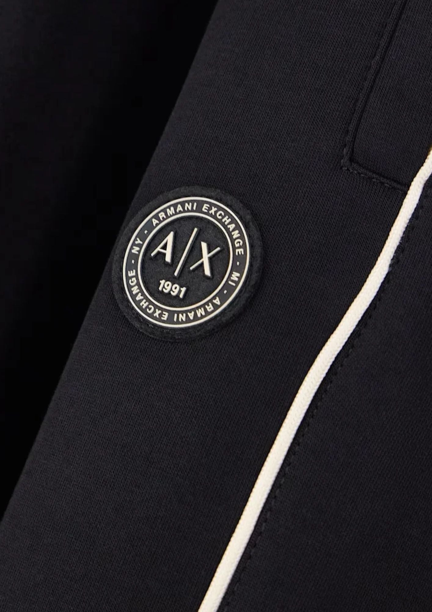 Pantaloni vestibilità regular in jersey di cotone stretch Neri XM002945 AF10818 UC001 ARMANI EXCHANGE 