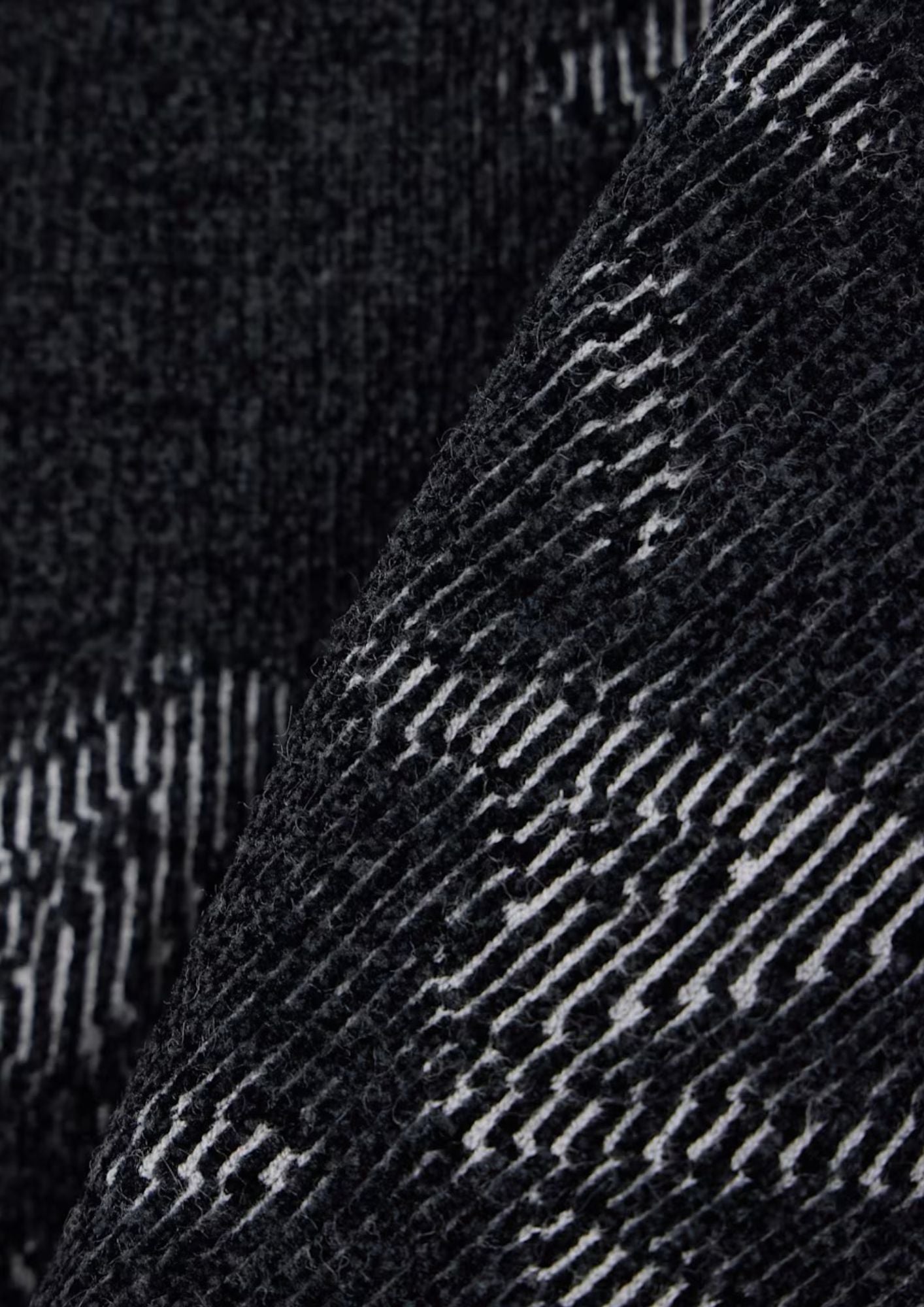 Pullover girocollo con logo all over e bordi a costine Nero XM002992 AF16916 FC357 ARMANI EXCHANGE 