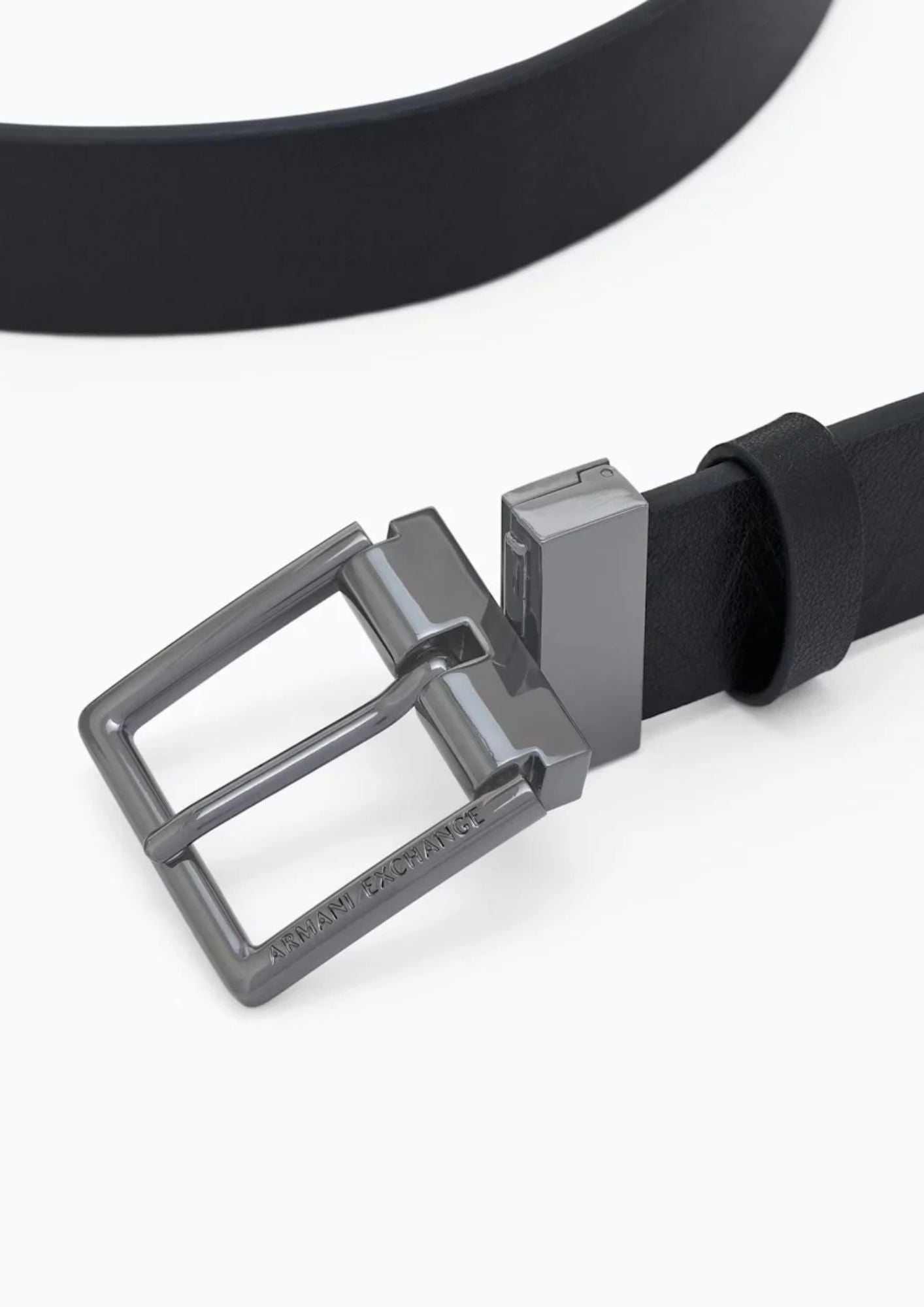 Cintura regolabile in pelle con fibbia logata Nera XM003371 AF26729 MC043 ARMANI EXCHANGE 