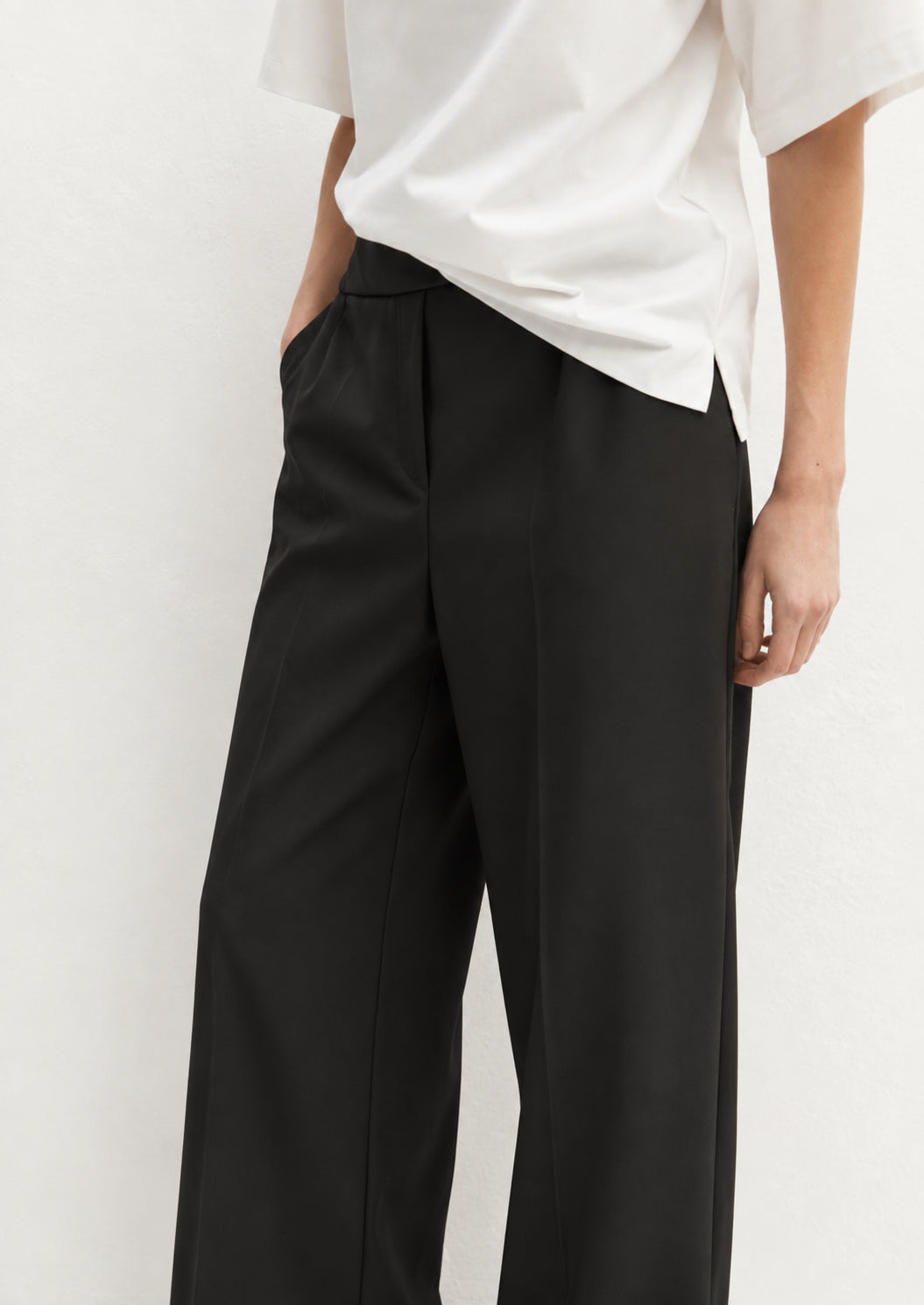 Pantalone dritto in flanella stretch Emmfiesta Nero 2625136111200 009 EMME MARELLA 