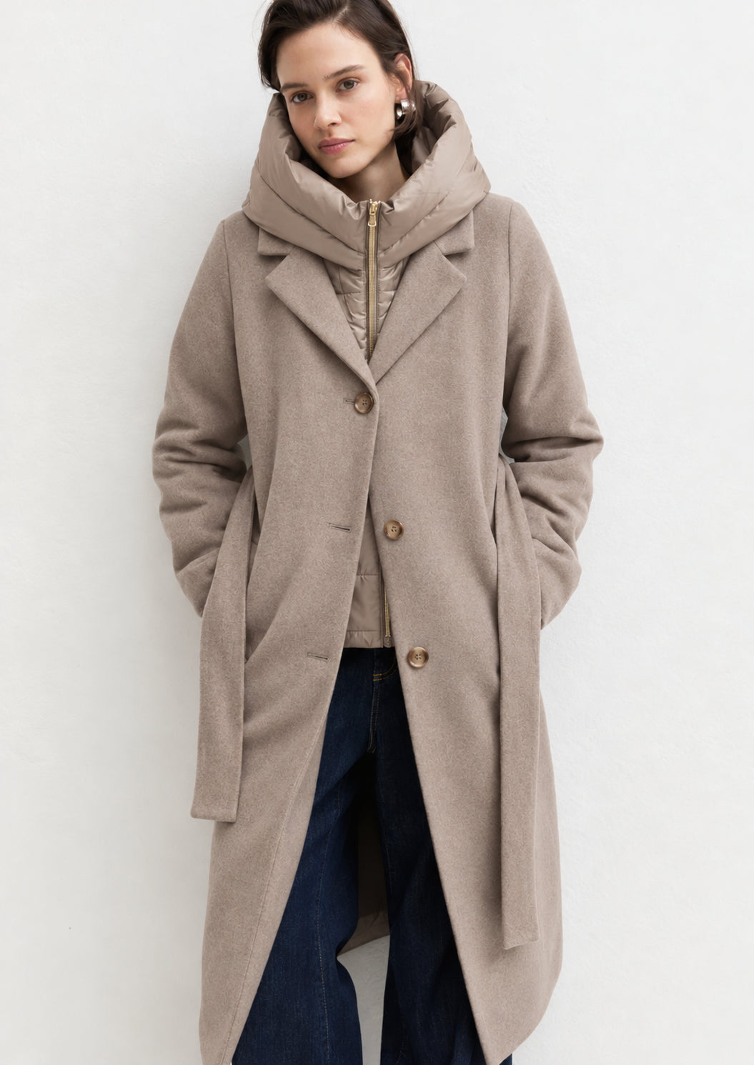 Capospalla dritto in panno soft con cappuccio rimovibile Emmdesiderio Sabbia 2625496112200 002 EMME MARELLA 