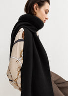 Sciarpa cappuccio Emmcerchio con bordo in tessuto furry Nero 2625746022200 003 EMME MARELLA 