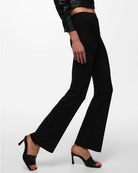 Pantaloni Flared Fit Pretty Donna Nero 15196908 Black JACQUELINE DE YONG 