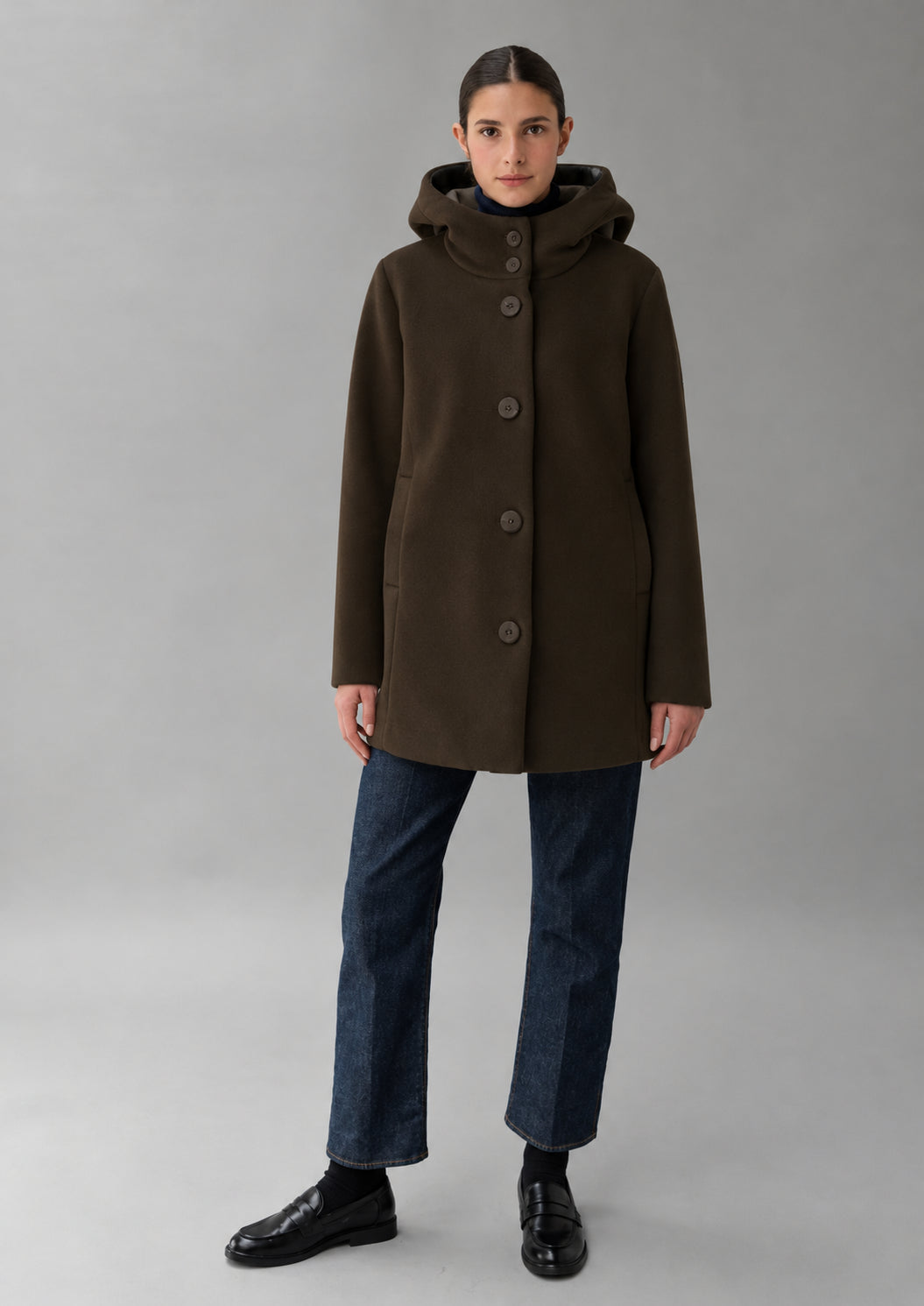 Capospalla realizzato in velluto liscio stretch Amelia 26 Marrone Mill RIW570J F0012 141 RIHUNIK 