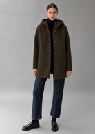 Capospalla realizzato in velluto liscio stretch Amelia 26 Marrone Mill RIW570J F0012 141 RIHUNIK 