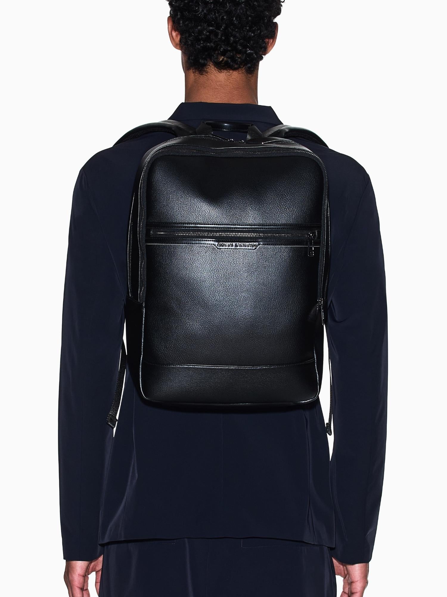 Armani Exchange Zaino Unisex squadrato con logo Nero XM001600 AF17205 MC105 ARMANI EXCHANGE 